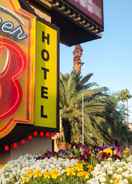 Imej utama Super 8 by Wyndham Las Vegas North Strip/Fremont St. Area