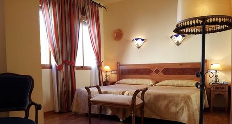 기타 2 Castillo Lanjarón