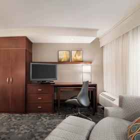 Room 2 Courtyard by Marriott Potomac Mills Woodbridge, Khách sạn Prince William County