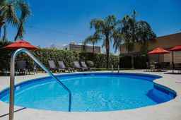 Hampton Inn by Hilton Torreon-Airport Galerias, Rp 1.851.875