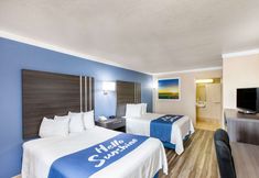Others 2 Days Inn & Suites by Wyndham Braunig Lake