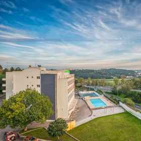 Primary image1Amazonia Jamor Hotel,古尔本基安天文馆飯店