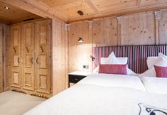 อื่นๆ 7 Tradition Julen Hotel