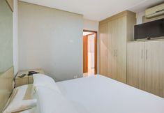 기타 5 SLAVIERO Londrina