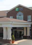 Imej utama Holiday Inn Express Hotel & Suites Warrenton, an IHG Hotel