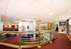 기타 6 Pendulum Hotel