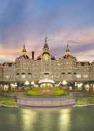 Primary image Disneyland® Hotel