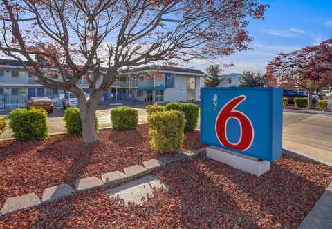 Others Motel 6 Napa, CA