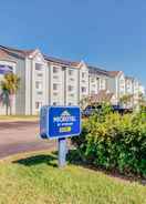 Imej utama Microtel Inn & Suites by Wyndham Zephyrhills