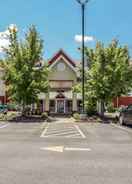 Primary image Econo Lodge Inn and Suites