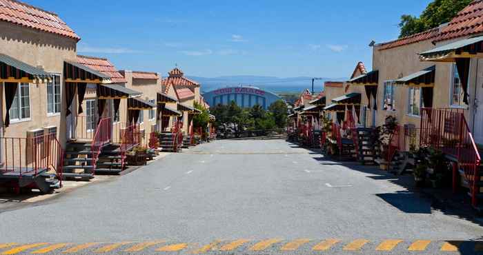 Lainnya Alpine Inn And Suites