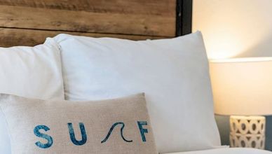 기타 4 Los Bungalows