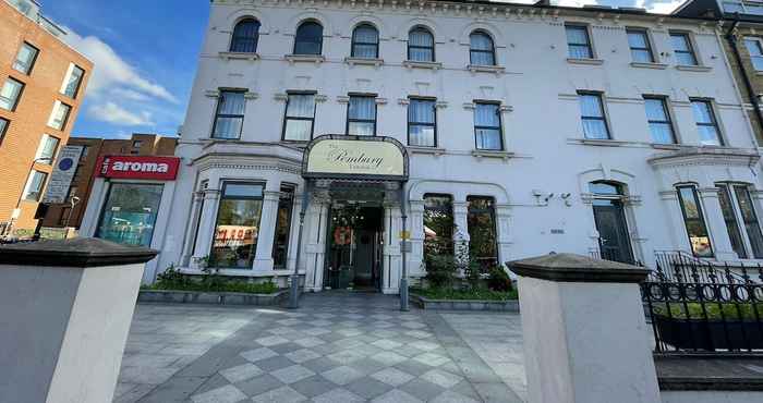 อื่นๆ The London Pembury Hotel