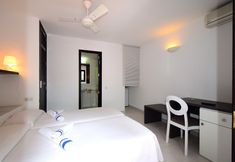 Lainnya 4 Club Cala Azul