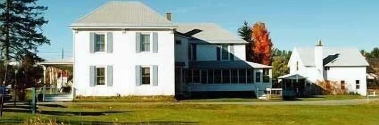 อื่นๆ Spruce Lodge Bed & Breakfast & Guest Cottage