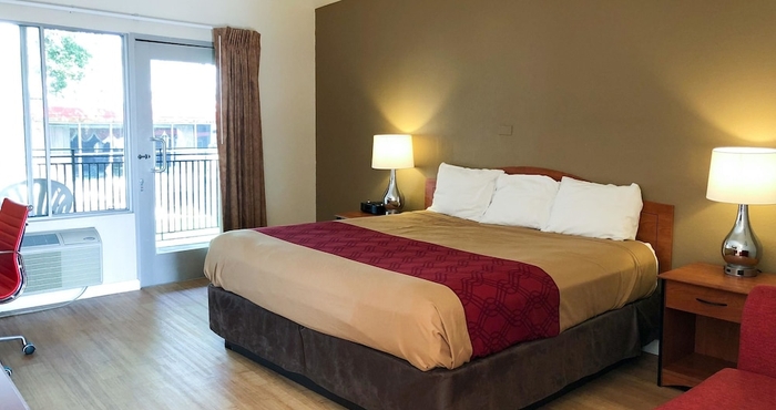 Lainnya Econo Lodge Inn and Suites Oakland Airport