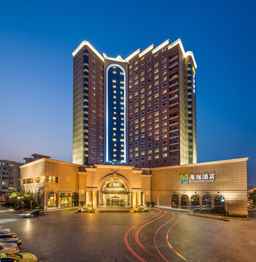 Guangdong Hotel Shanghai, THB 2,973.34