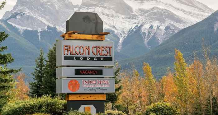 Khác Falcon Crest Lodge by CLIQUE