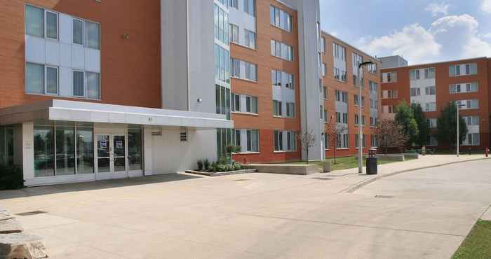 Lainnya Residence & Conference Centre - Brampton