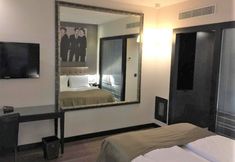 Lain-lain 4 Quentin Berlin