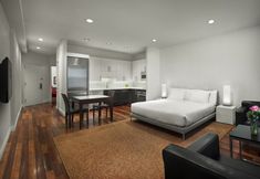 その他 4 AKA Times Square