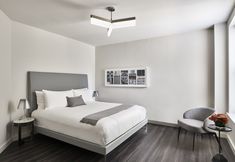 その他 7 AKA Times Square