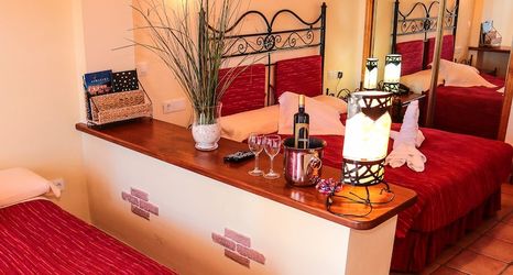 기타 2 Hotel Almazara