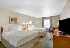 Others 6 Days Inn by Wyndham Red Deer