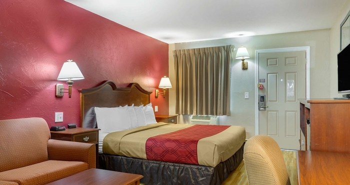 อื่นๆ Econo Lodge Sturbridge Route 20