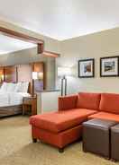 Imej utama Comfort Suites Grand Rapids North