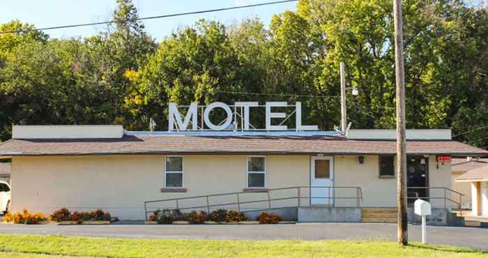 Khác Budget Host Golden Wheat Motel