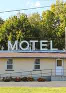 Primary image Budget Host Golden Wheat Motel