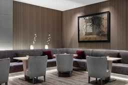 AC Hotel Bologna by Marriott, 6.851.957 VND