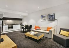 อื่นๆ 4 Quest Docklands