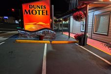 其他 Dunes Motel