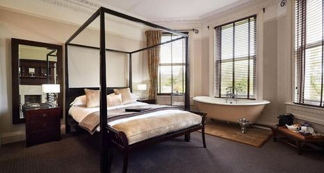 기타 2 Dorian House