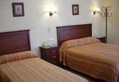 Others 7 Hostal Colón