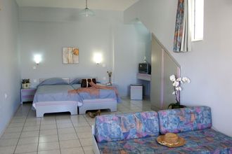 기타 4 Ermis Suites