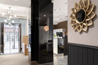 Others 4 Petit Palace Tres Cruces