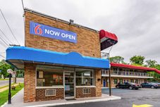 其他 Motel 6 Elmsford, NY - White Plains