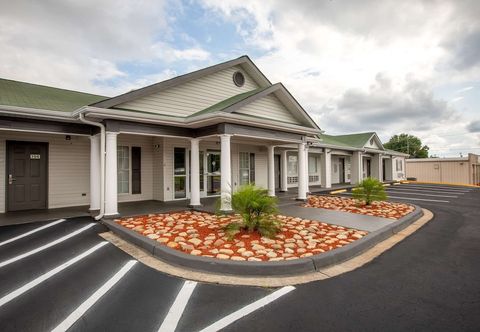 Others Suburban Studios Spartanburg - I-26