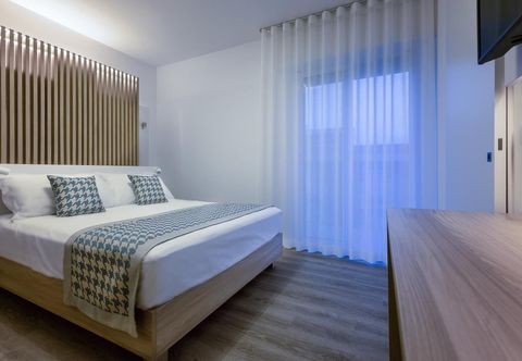 Others Jet Hotel