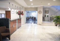 Others 2 Hotel Maruxia