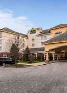 Imej utama La Quinta Inn & Suites by Wyndham Islip - MacArthur Airport