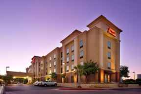 Hampton Inn & Suites San Antonio-Airport