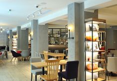 Lainnya 2 Campanile Shanghai Natural History Museum