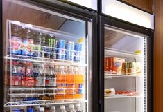 Others 4 Days Inn & Suites by Wyndham Niagara Falls/Buffalo