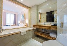 Lainnya 5 AC Embassy Hotel