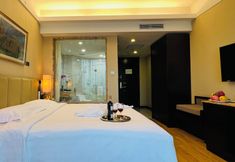 Lainnya 6 AC Embassy Hotel