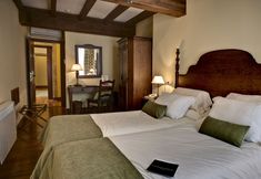 Others 4 Hostal Airas Nunes by Pousadas de Compostela